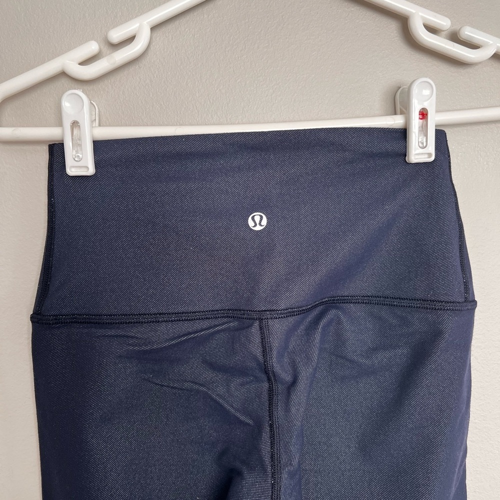 Lululemon Wunder Under Denim Leggings Brushed Black Size 6 - Picture 3 of 4